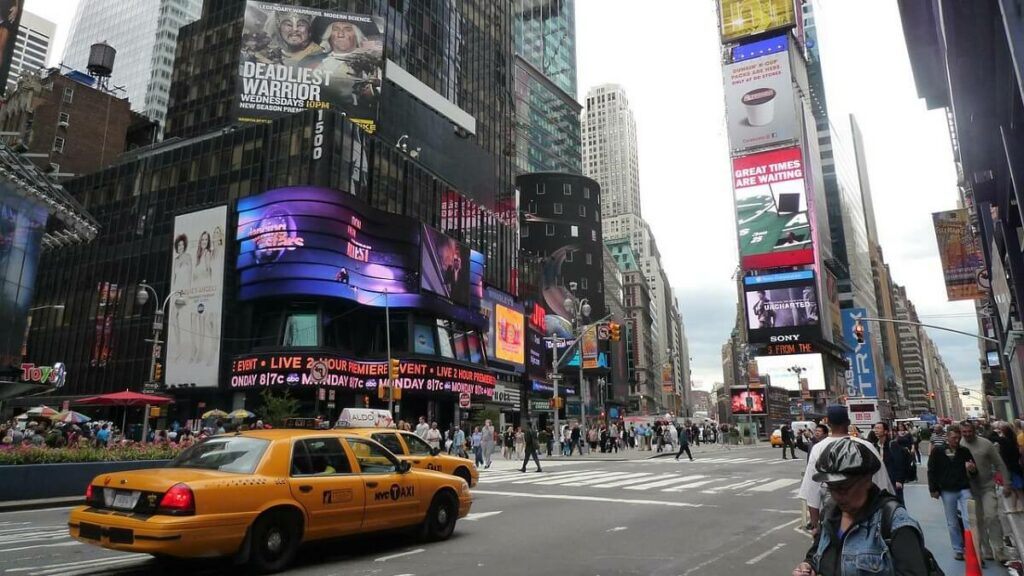 Musicais Broadway:  propaganda na Times Square em Nova York