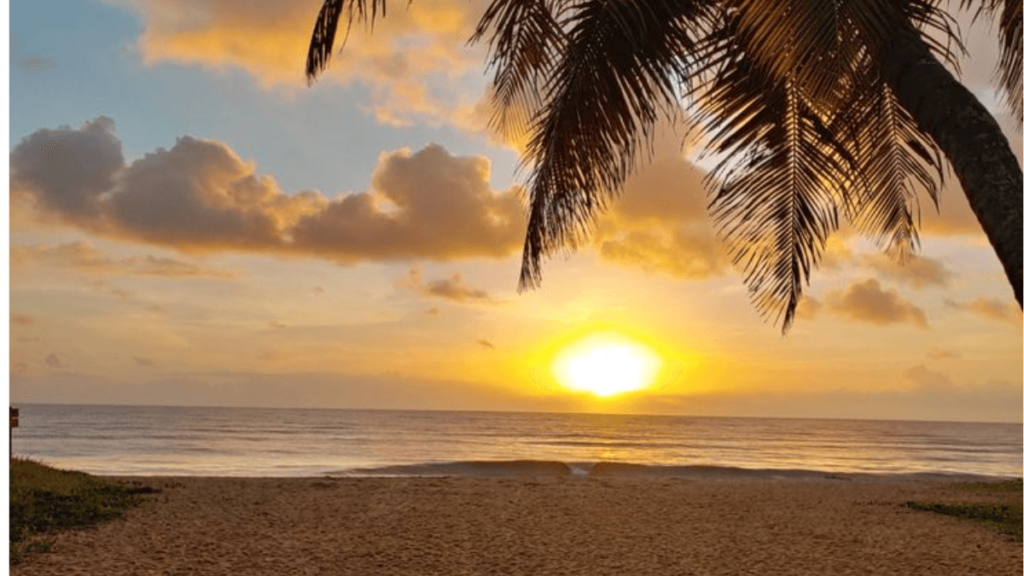 Imagem do Pôr do Sol na Praia de Cabo Branco